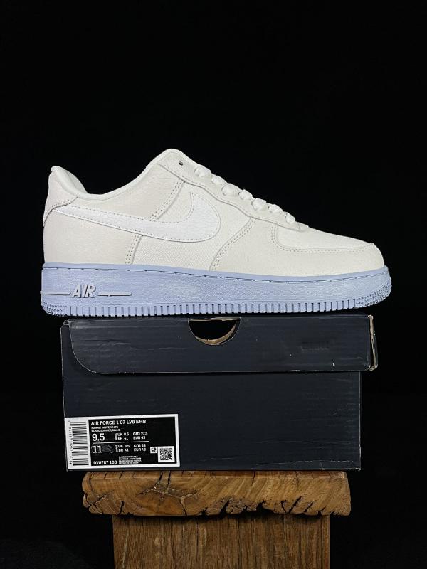 NIKE AIR FORCE 1 (183)