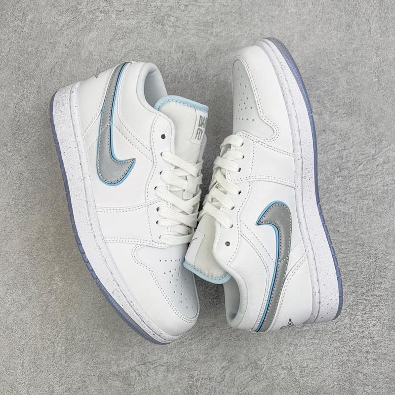 NIKE JORDAN 1 (429)