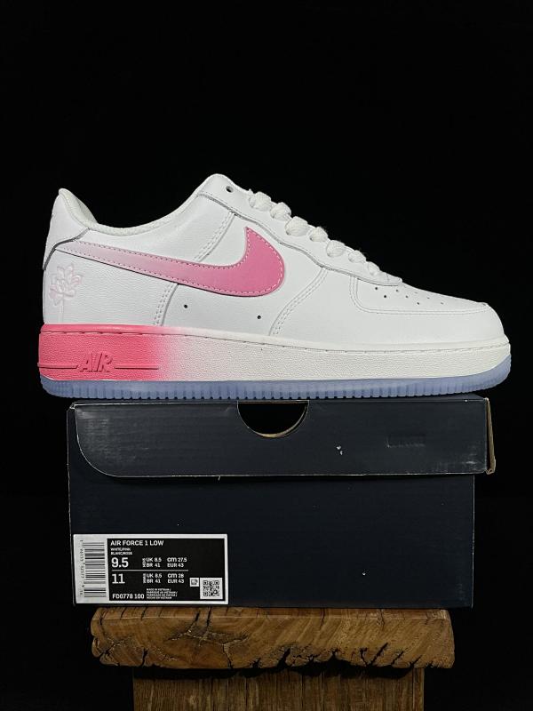 NIKE AIR FORCE 1 (129)