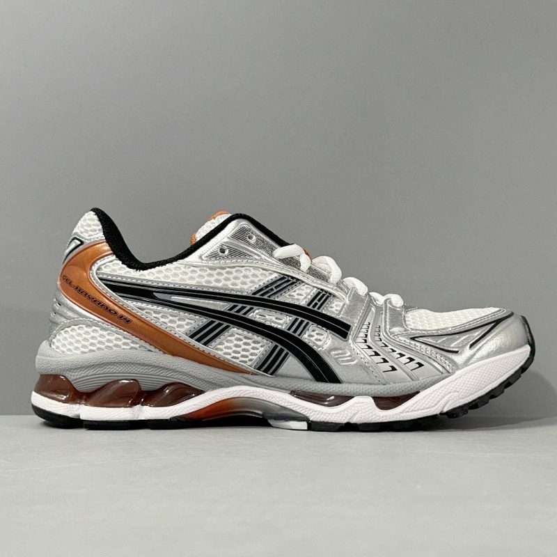 ASICS SHOES (36)