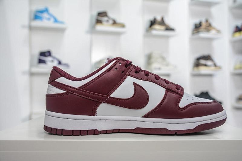 NIKE DUNK VT BATCH (159)