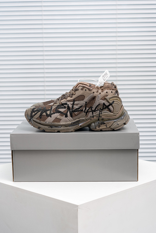 BALENCIAGA RUNNER (2)