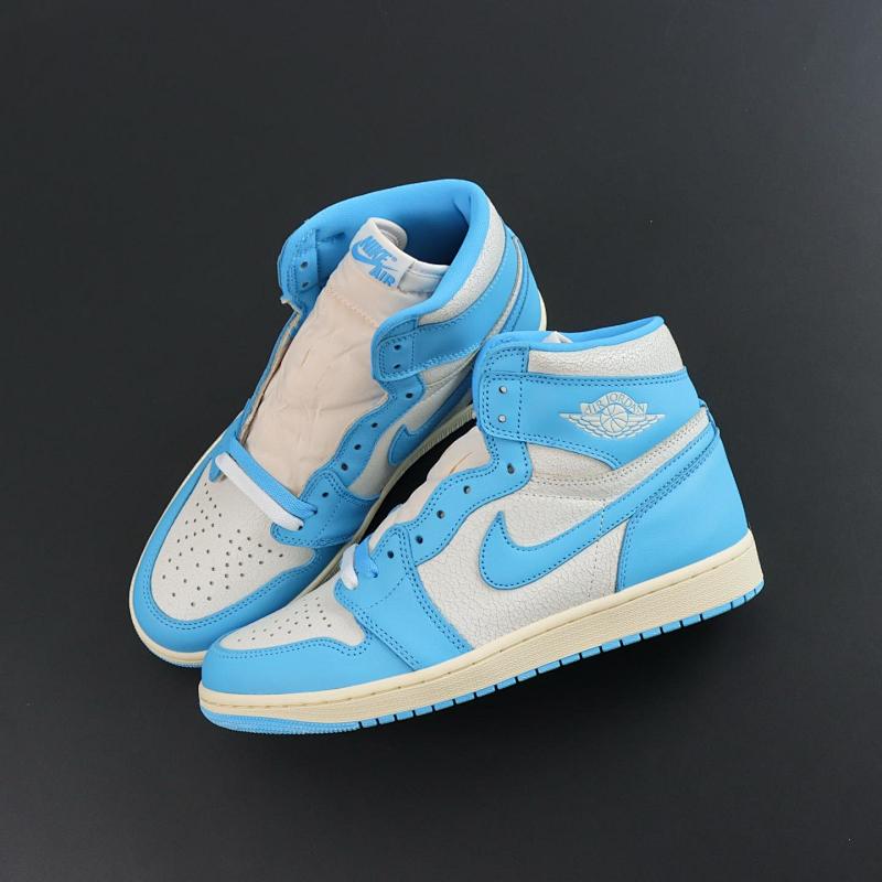 NIKE JORDAN 1 (262)