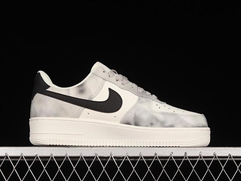 NIKE AIR FORCE 1 (23)