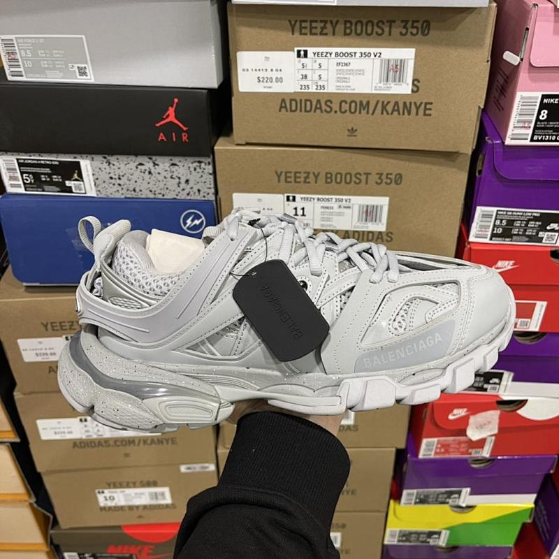 BALENCIAGA TRACK (8)