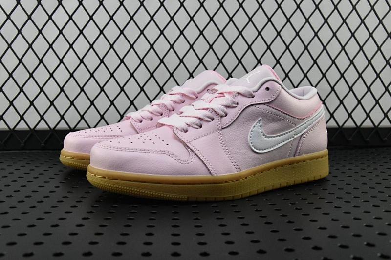 NIKE JORDAN 1 (453)