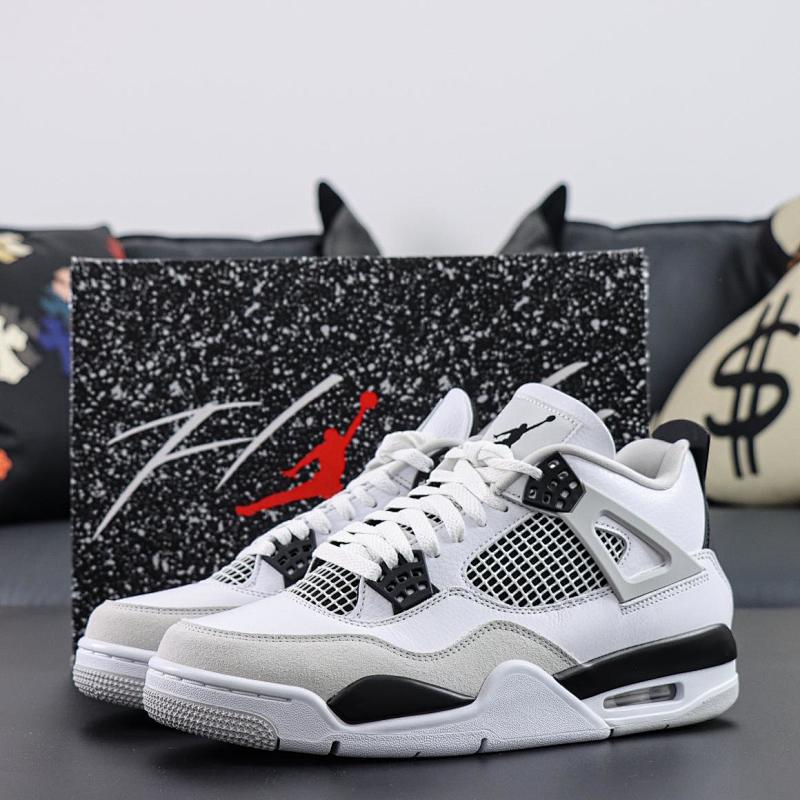 NIKE JORDAN 4 (261)