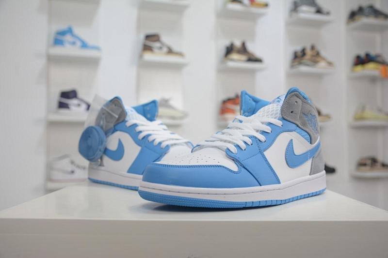 NIKE JORDAN 1 (373)
