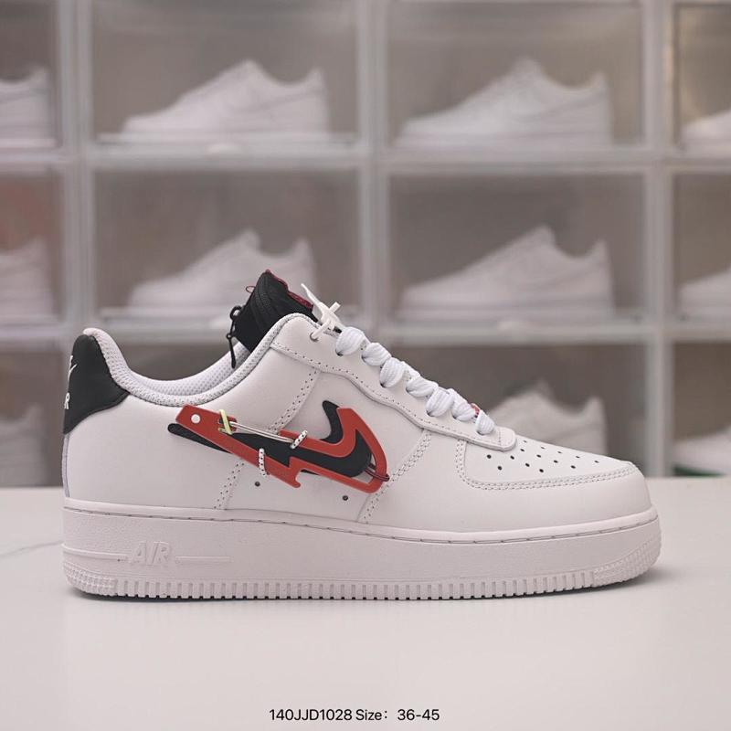 NIKE AIR FORCE 1 (208)