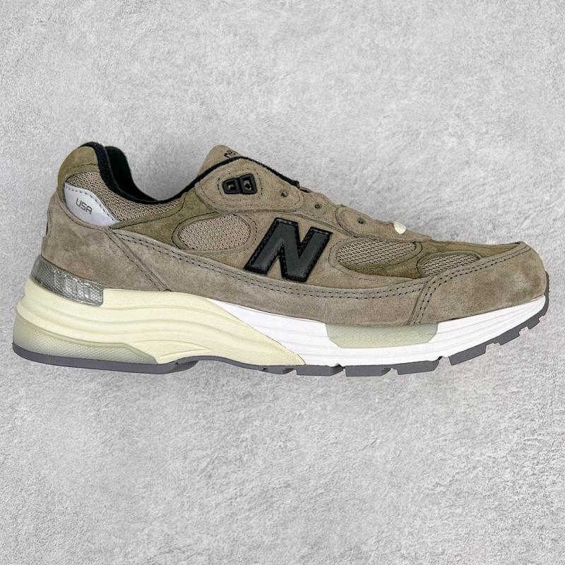NEW BALANCE 992 (6)