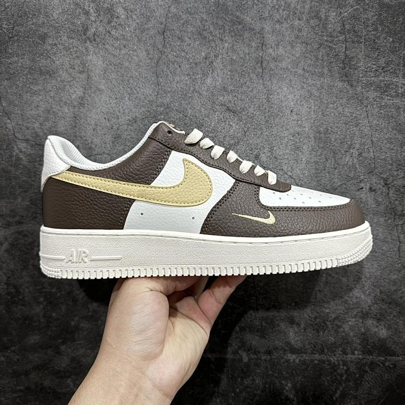 NIKE AIR FORCE 1 (31)