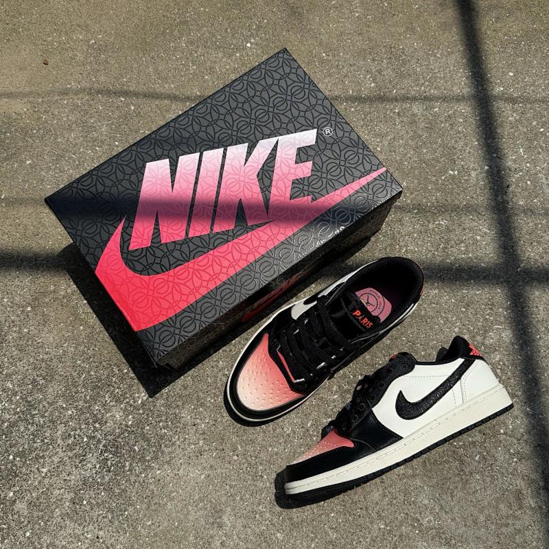 NIKE JORDAN 1 (96)