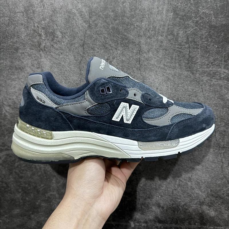 NEW BALANCE 992 (12)