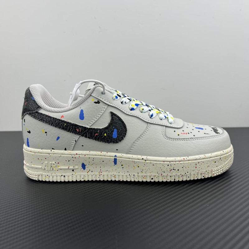 NIKE AIR FORCE 1 (227)