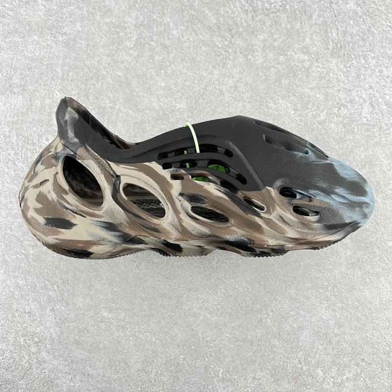 YEEZY FOAM RUNNER (3)