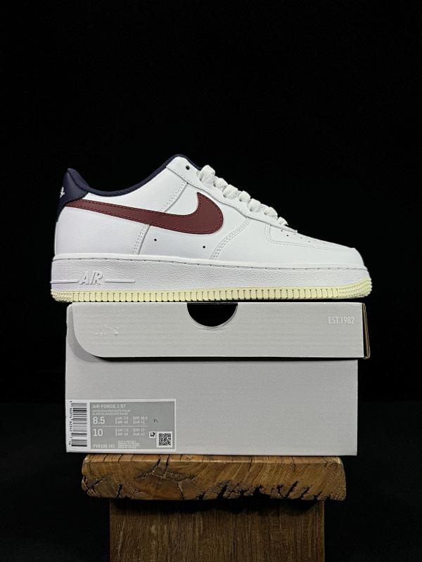 NIKE AIR FORCE 1 (64)