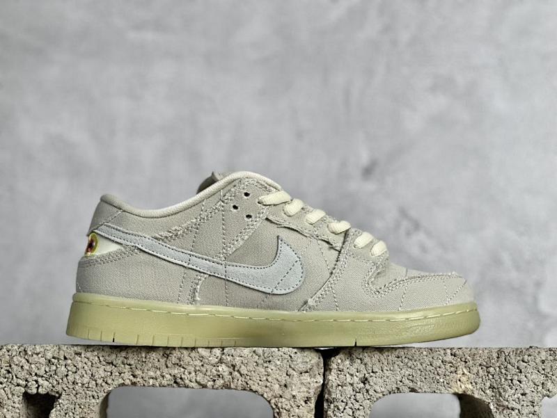 NIKE DUNK VT BATCH (80)