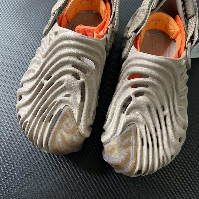 CROCS (4)
