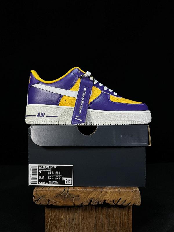 NIKE AIR FORCE 1 (98)