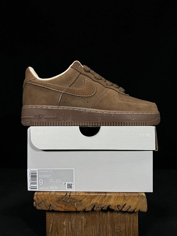NIKE AIR FORCE 1 (74)