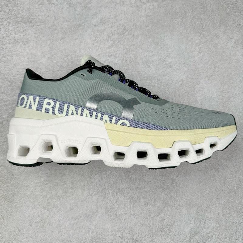 ON CLOUD SHOES (38)