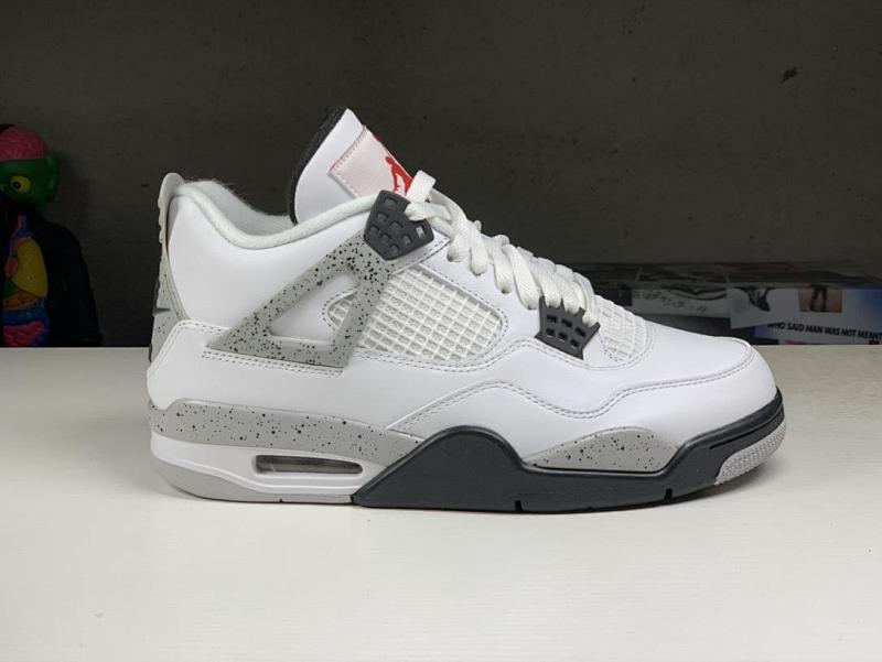 NIKE JORDAN 4 (216)