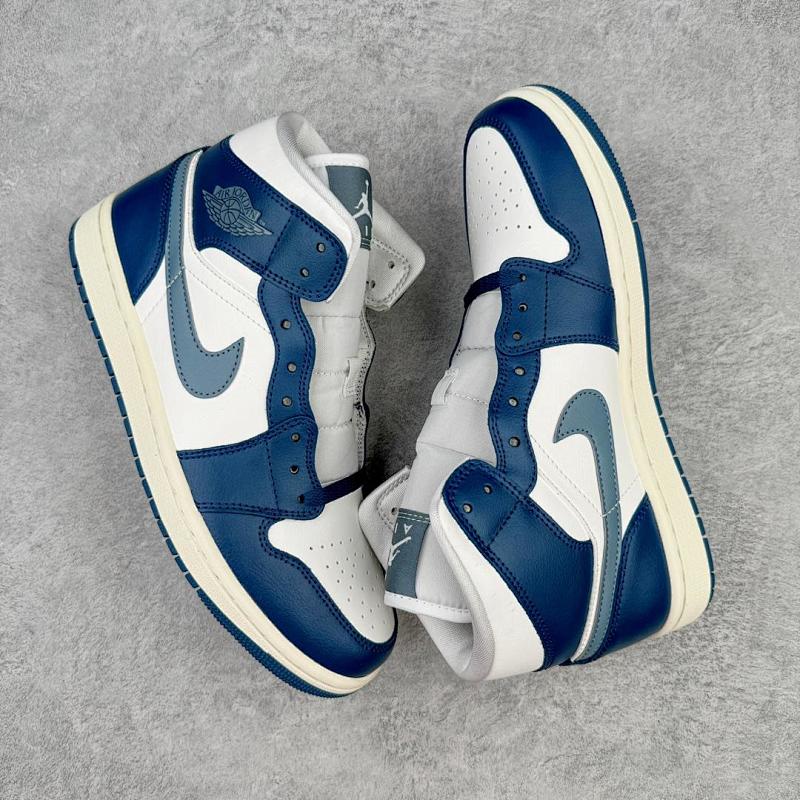 NIKE JORDAN 1 (347)