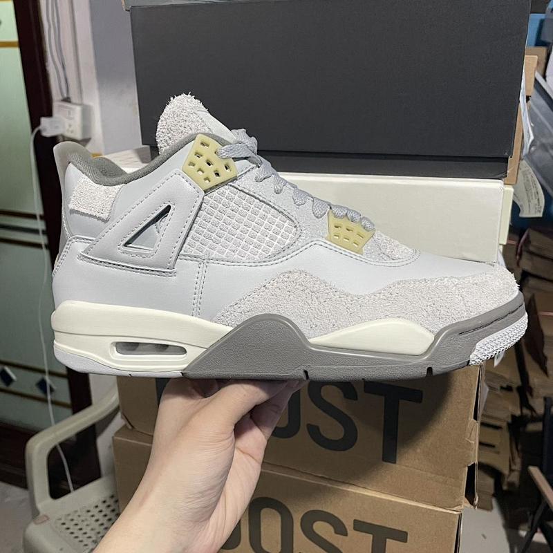 NIKE JORDAN 4 (101)