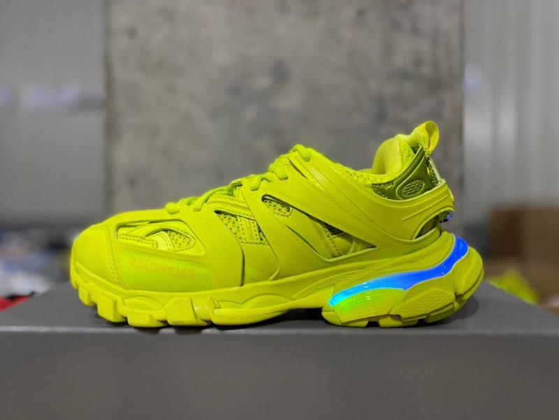 BALENCIAGA TRACK