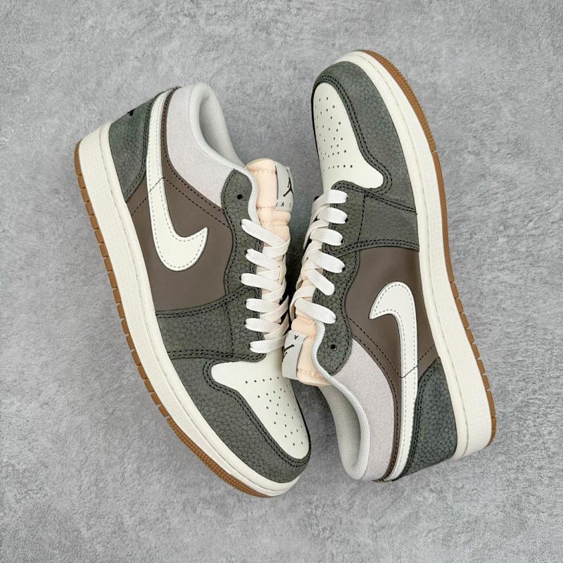NIKE JORDAN 1 (514)