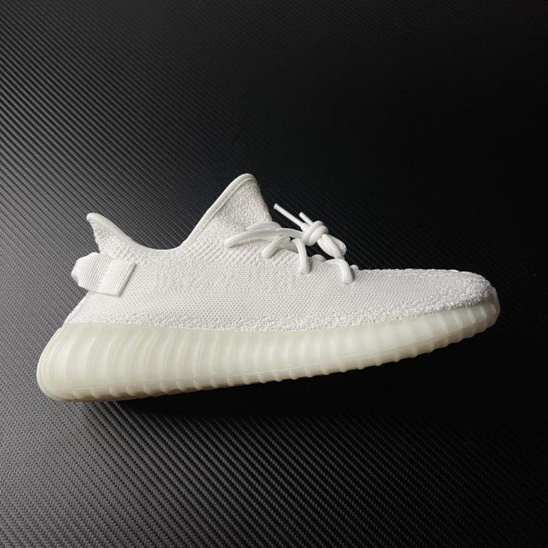 YEEZY 350 (85)