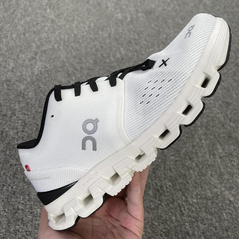 ON CLOUD SHOES (49)