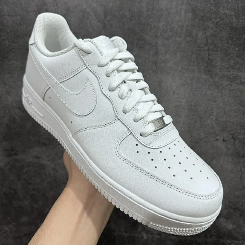 NIKE AIR FORCE 1 (6)