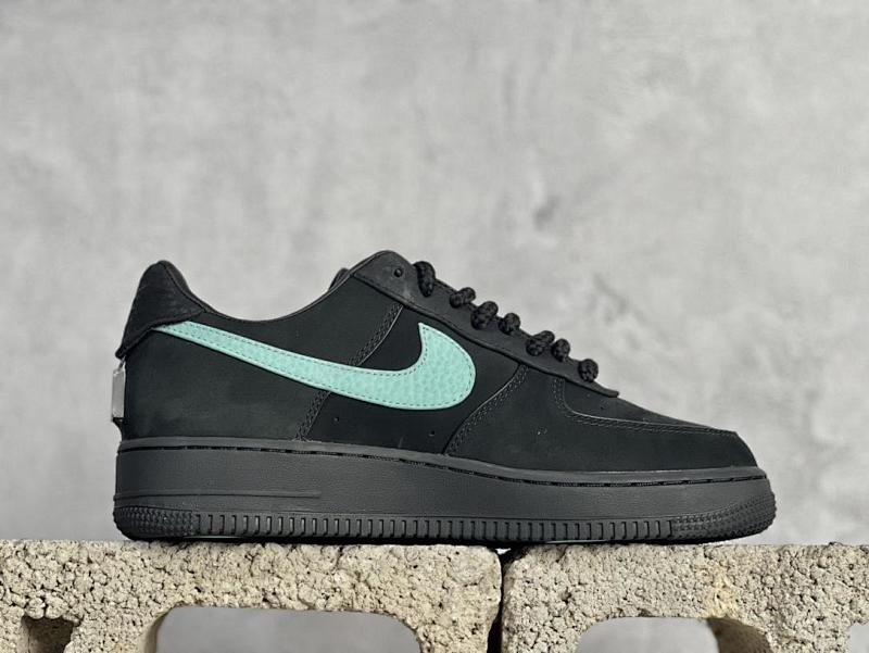 NIKE AIR FORCE 1 (21)