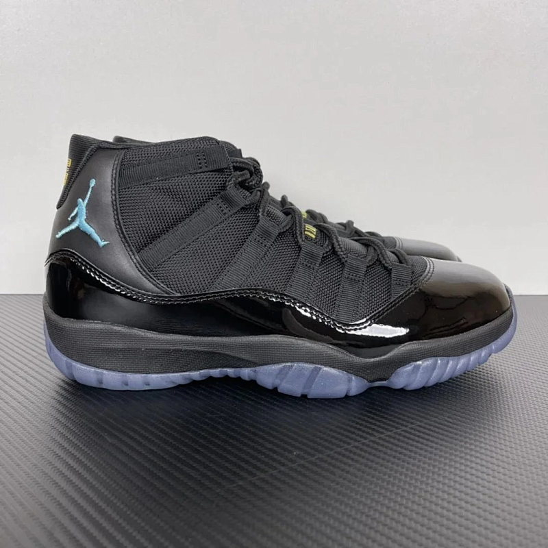 NIKE JORDAN 11 (5)
