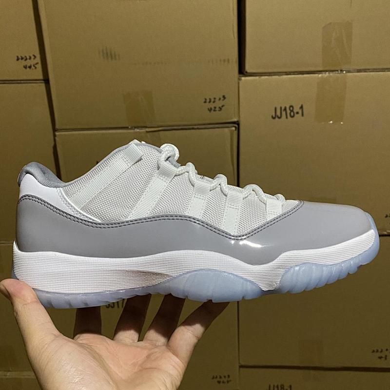 NIKE JORDAN 11 (16)