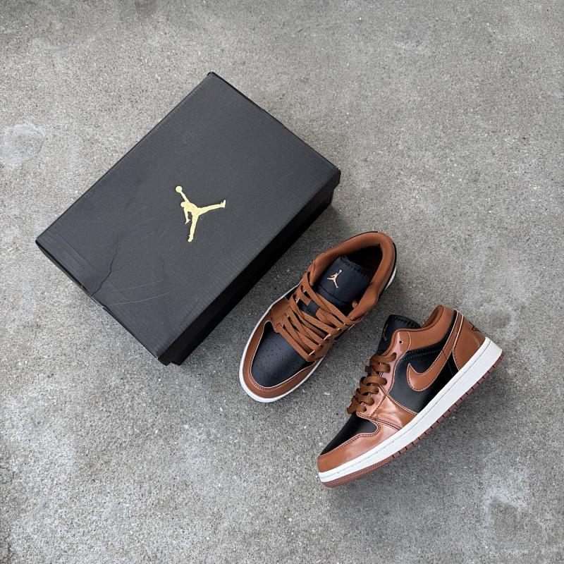 NIKE JORDAN 1 (144)