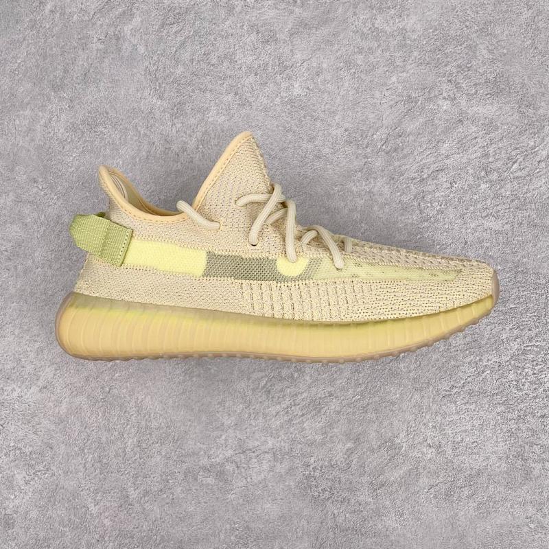 YEEZY 350 (42)