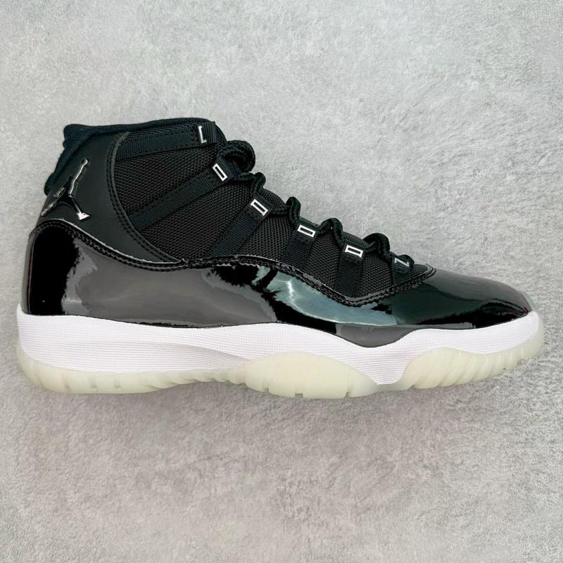 NIKE JORDAN 11 (26)