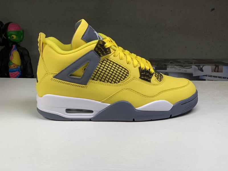 NIKE JORDAN 4 (212)