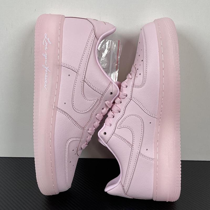 NIKE AIR FORCE 1 (565)