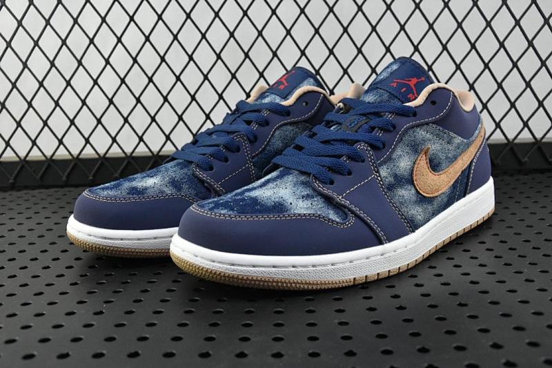 NIKE JORDAN 1 (447)