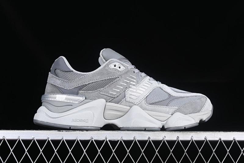 NEW BALANCE 9060 (25)