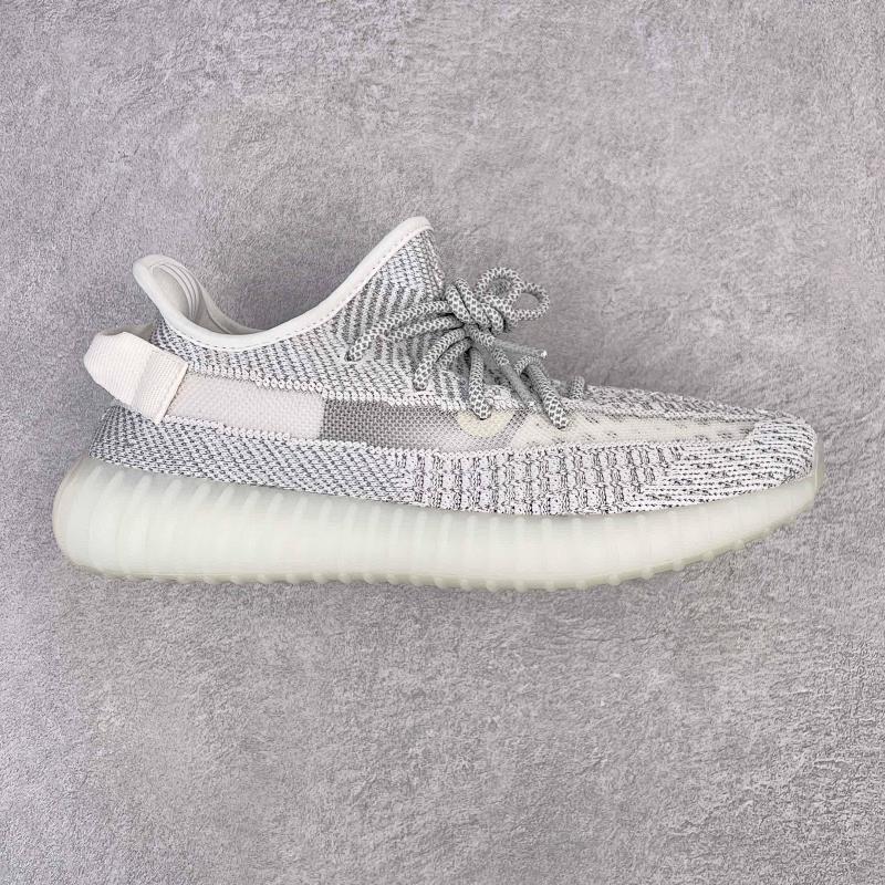 YEEZY 350 (76)