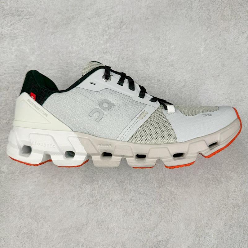 ON CLOUD SHOES (14)