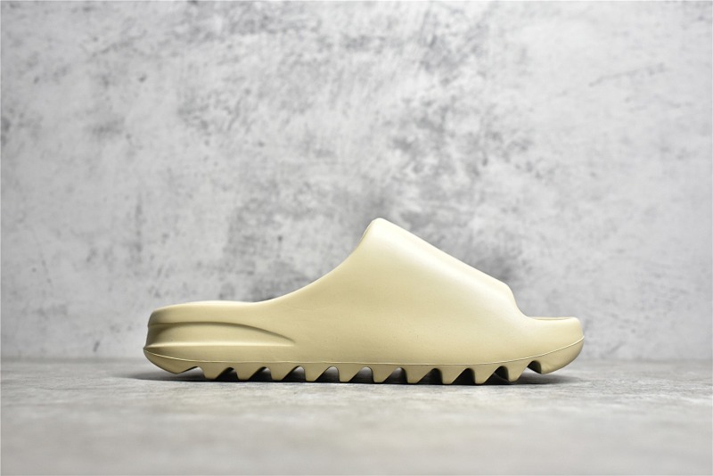 YEEZY SLIDE (12)