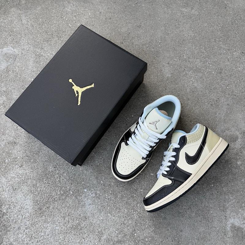 NIKE JORDAN 1 (90)