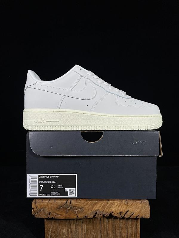 NIKE AIR FORCE 1 (189)