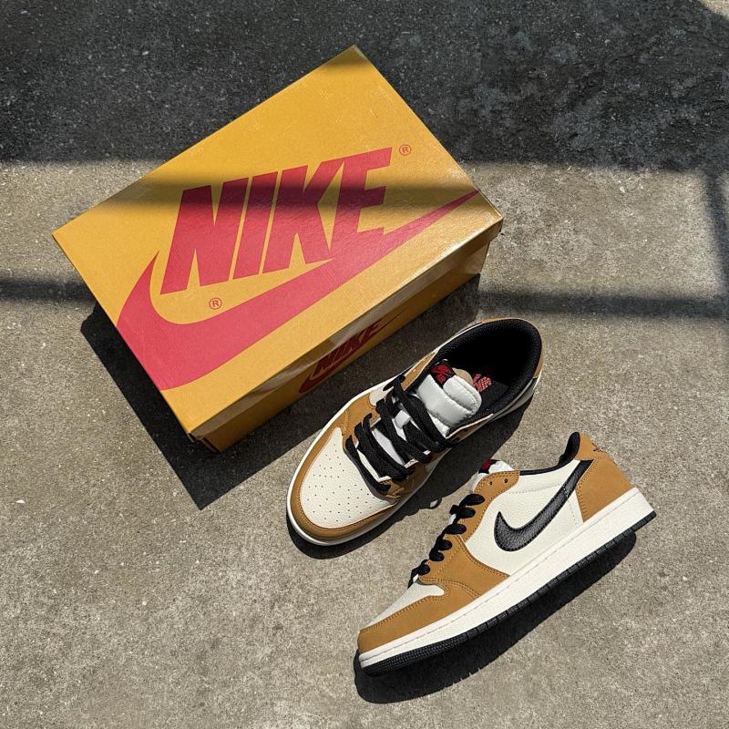 NIKE JORDAN 1 (162)