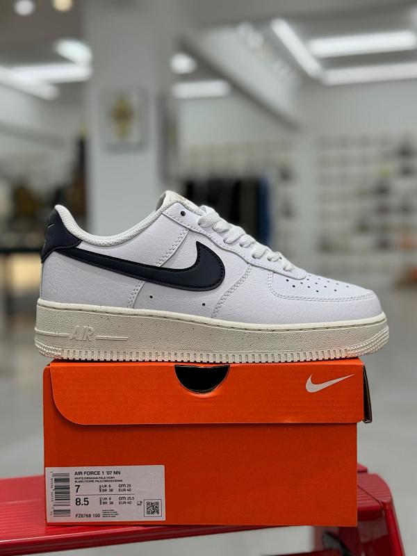 NIKE AIR FORCE 1 (52)
